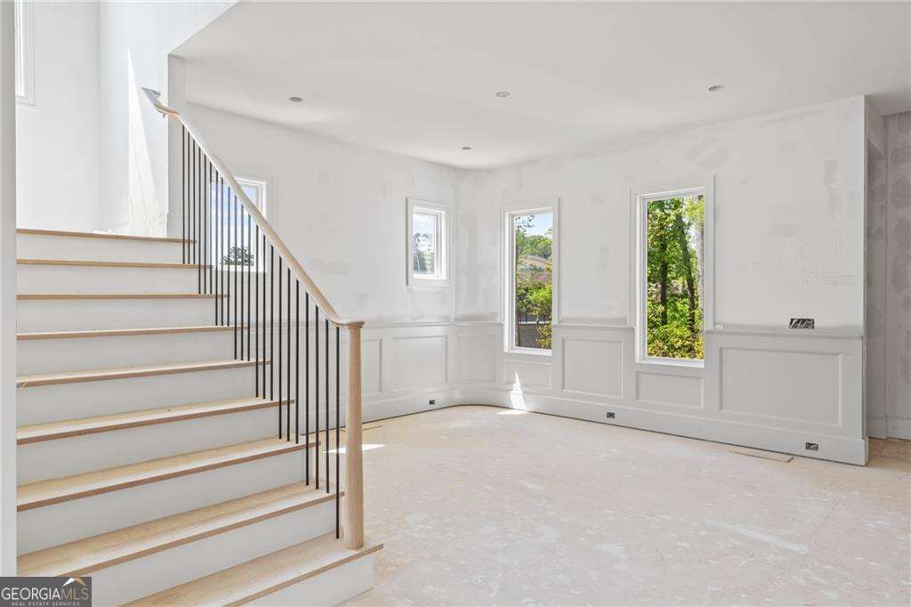 10910 Woodstock RD