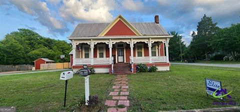 Single Family Residence in Cochran GA 172 Beech Street.jpg