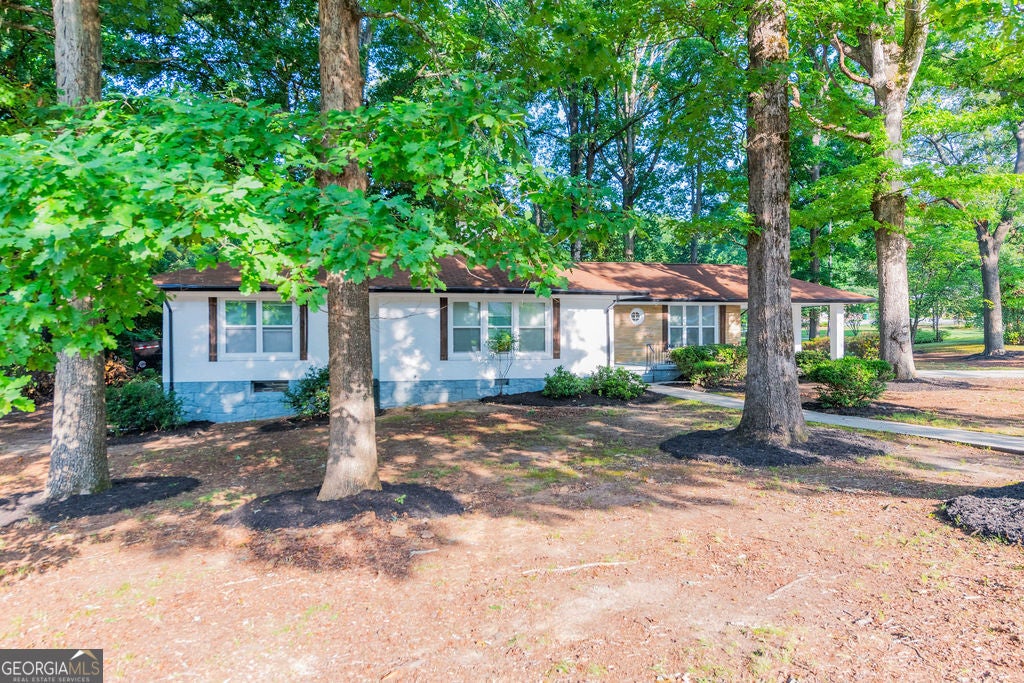 5165 WOODLAND DR
