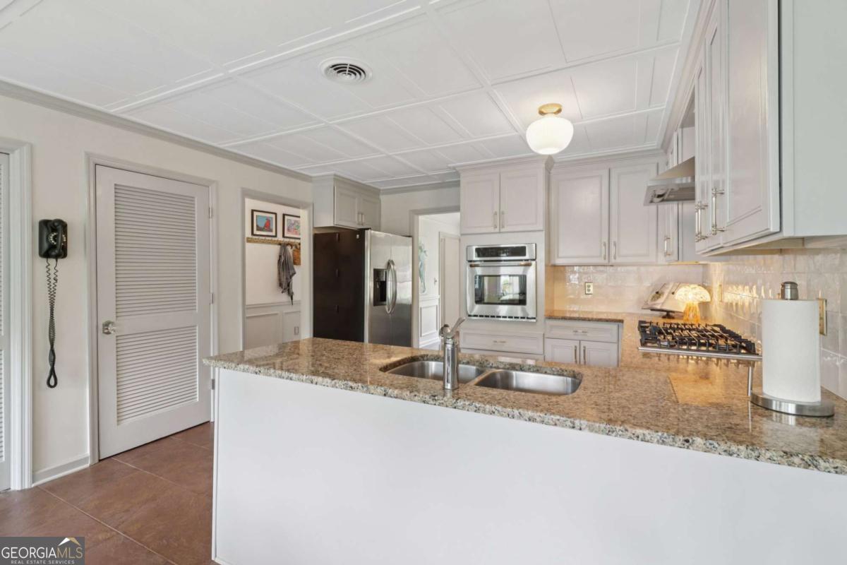Brownstone - Residential