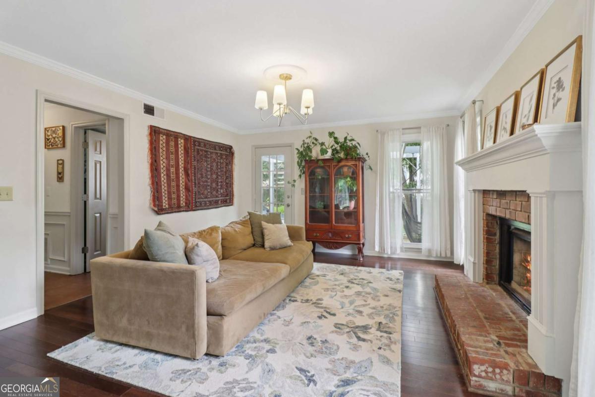Brownstone - Residential