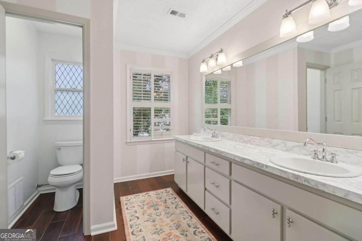 Brownstone - Residential