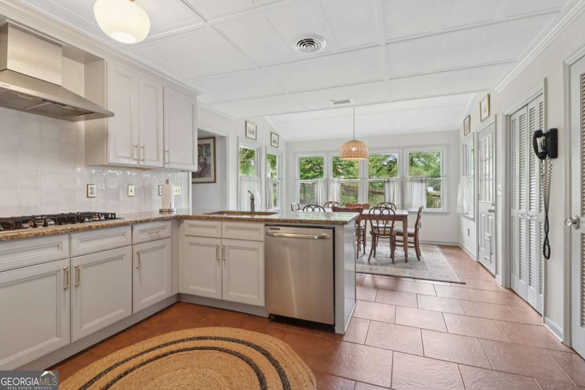 Brownstone - Residential