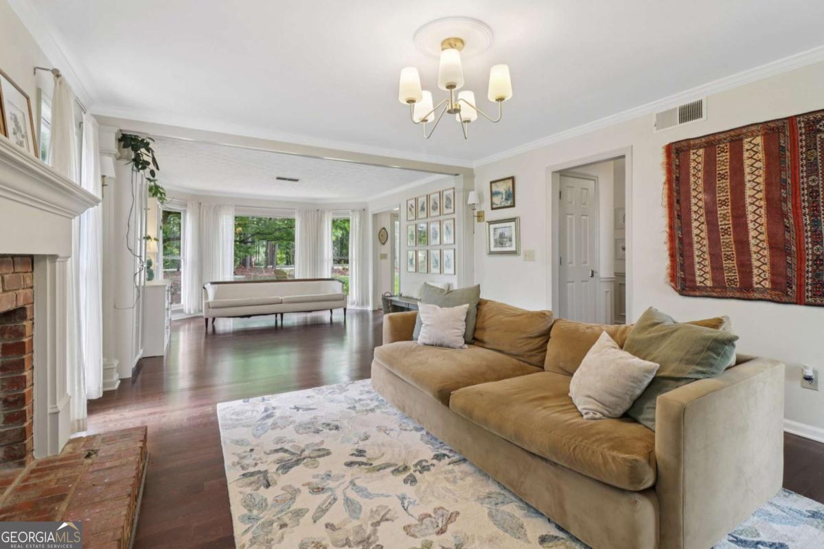 Brownstone - Residential