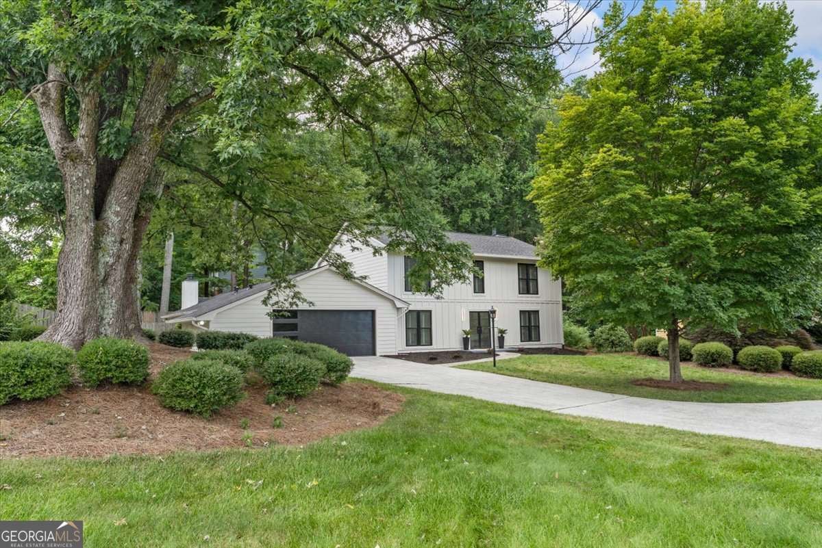 131 Indian Hills CT