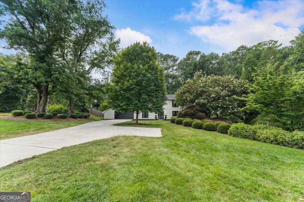 131 Indian Hills CT