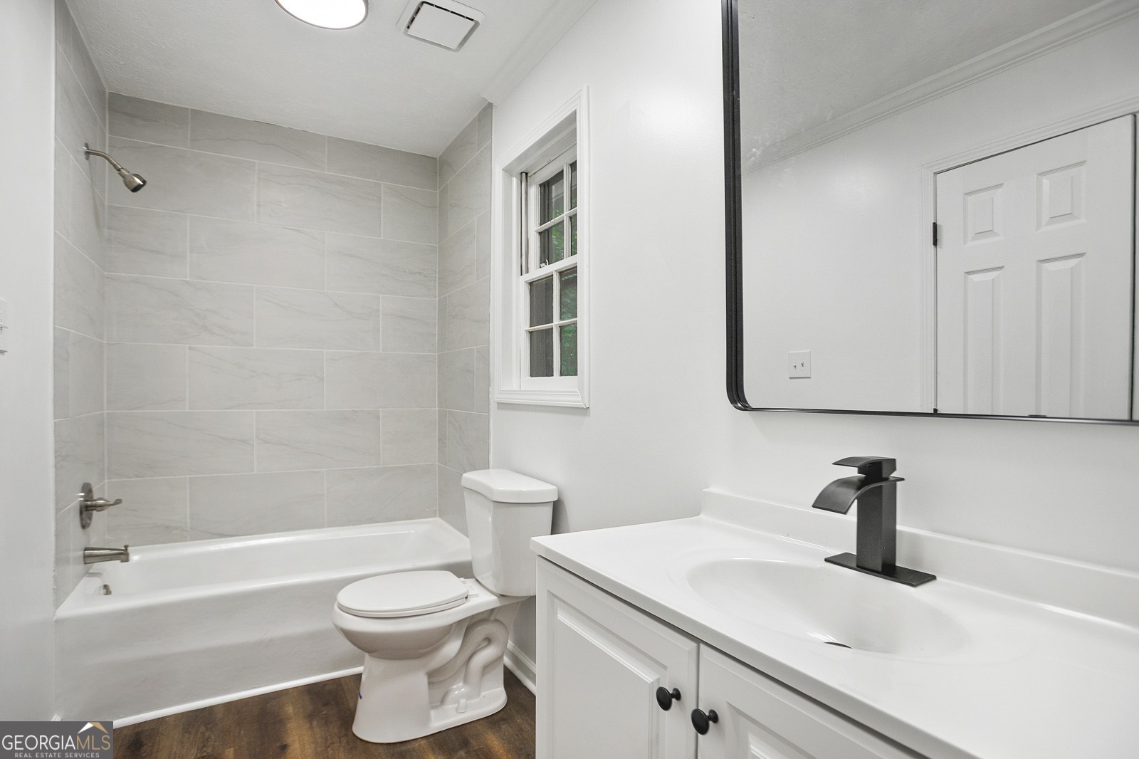 Red Bud - Residential