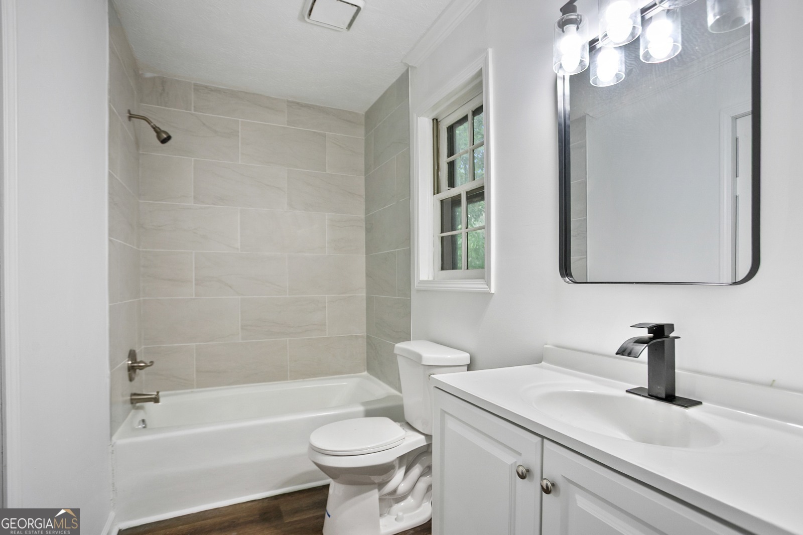 Red Bud - Residential