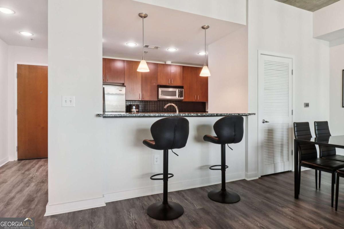 250 Pharr RD NE 1905