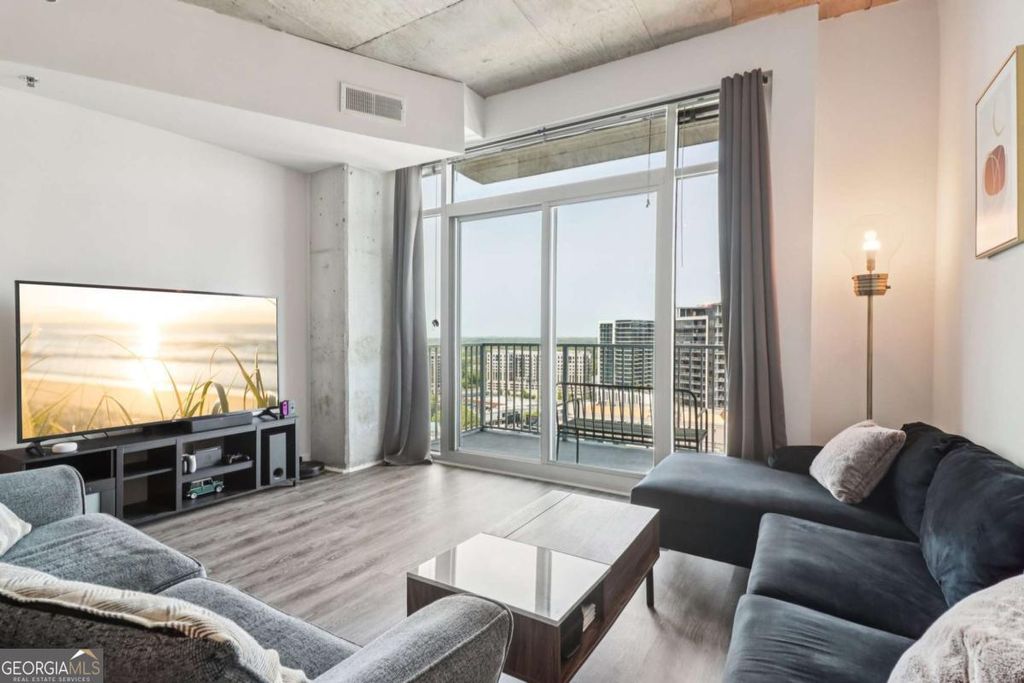 Photo of 250 Pharr Road NE #1905, Atlanta, GA 30305 (MLS # 10729415)