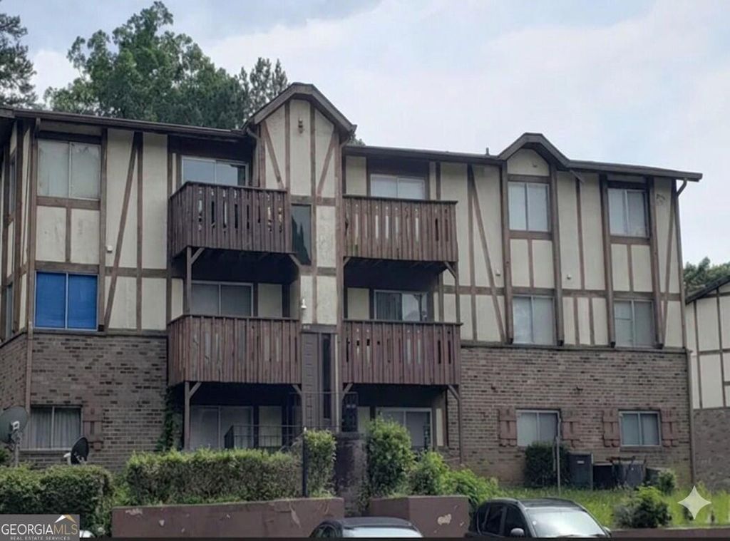 Photo of 1505 Camelot Drive #1505A, South Fulton, GA 30349 (MLS # 10742002)