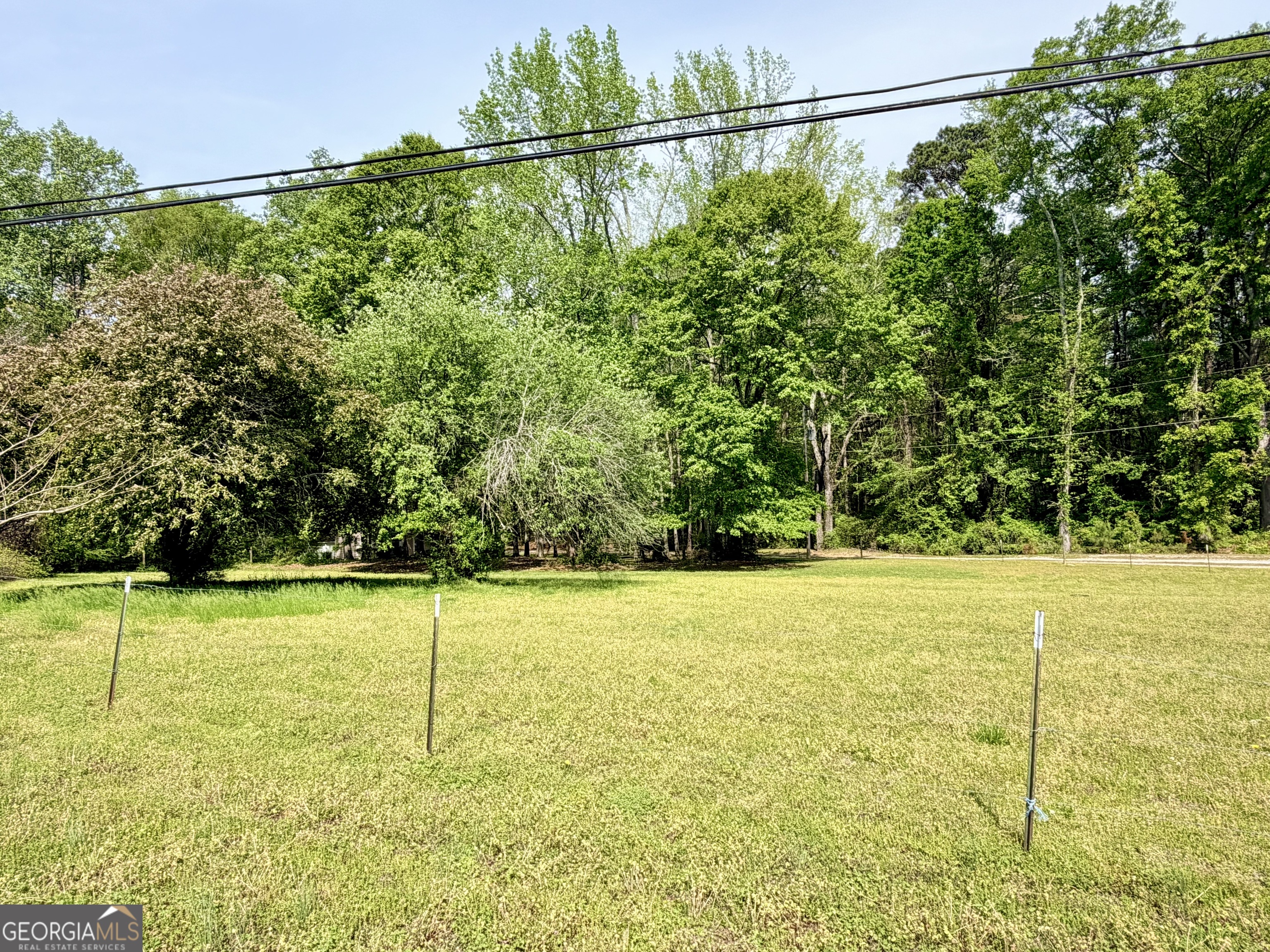 1129 Cave Springs RD