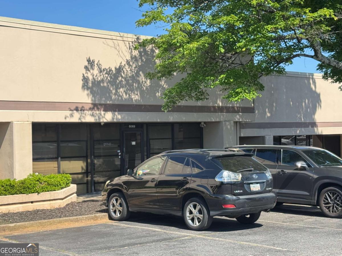 6069 Oakbrook PKWY