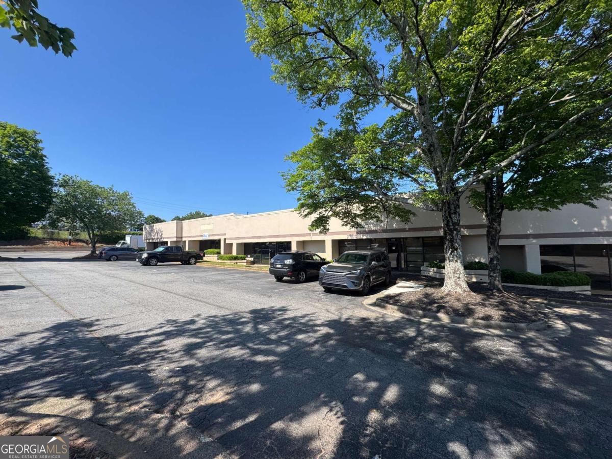 6069 Oakbrook PKWY