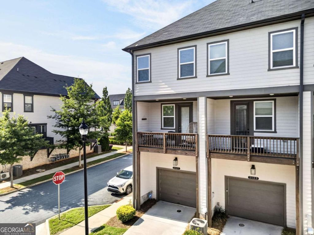 Photo of 2527 Figaro Drive #214, Atlanta, GA 30339 (MLS # 10768476)