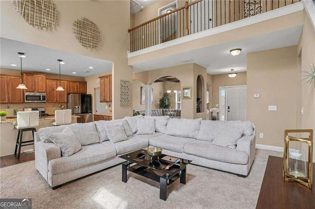 197 Tapestry DR
