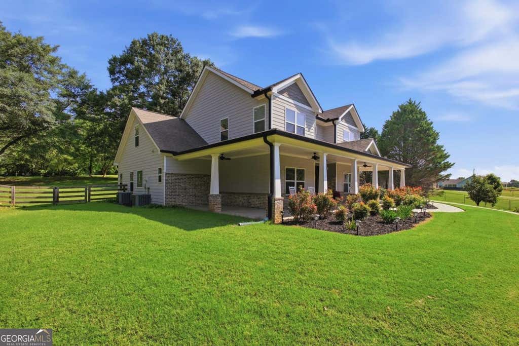 Photo of 579 New Cut Road, Braselton, GA 30517 (MLS # 10825160)
