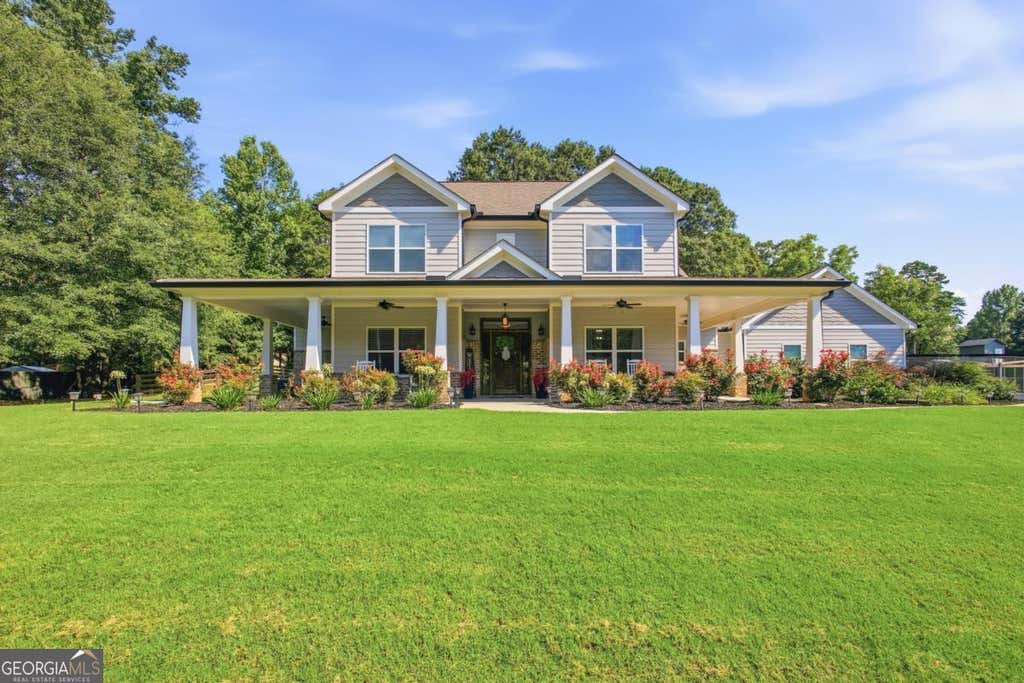 Photo of 579 New Cut Road, Braselton, GA 30517 (MLS # 10825160)