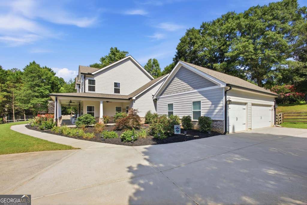 Photo of 579 New Cut Road, Braselton, GA 30517 (MLS # 10825160)