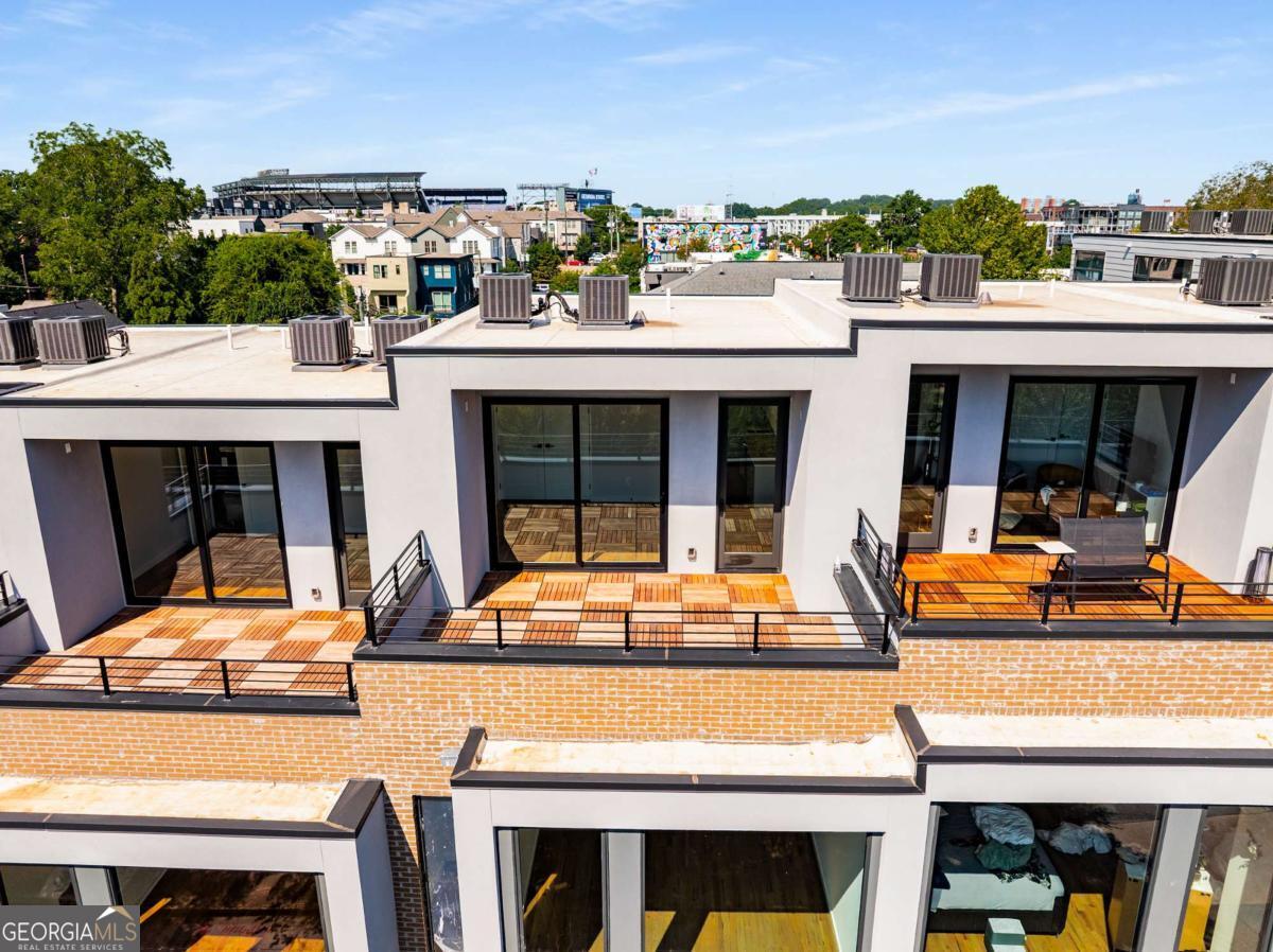 105 Georgia AVE SE 8