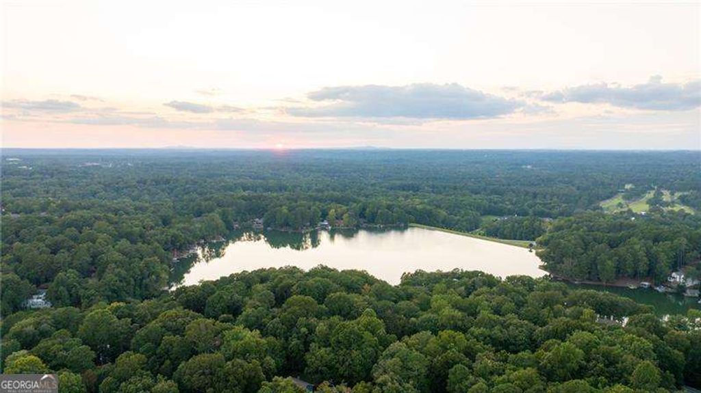 Photo of 4775 BERKELEY WALK Point, Berkeley Lake, GA 30096 (MLS # 10686849)