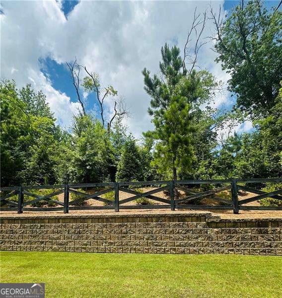 166 Woodhouse CIR