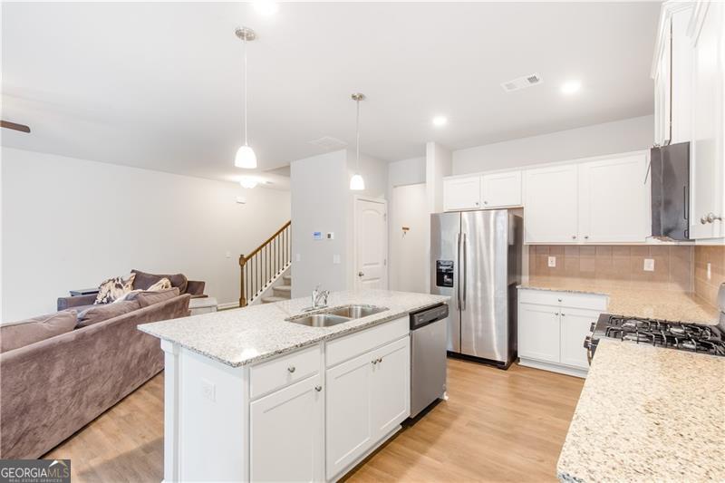 166 Woodhouse CIR