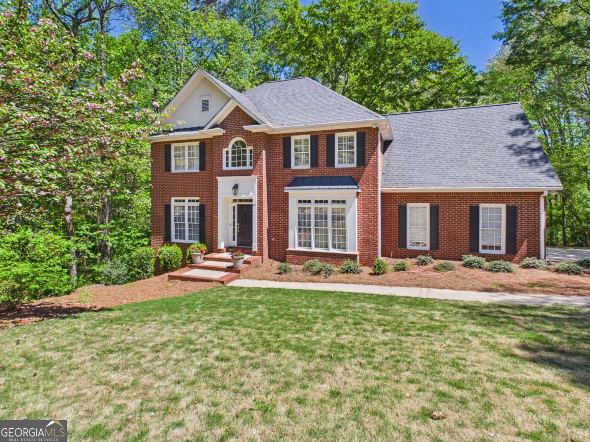 1120 Laurel Pointe