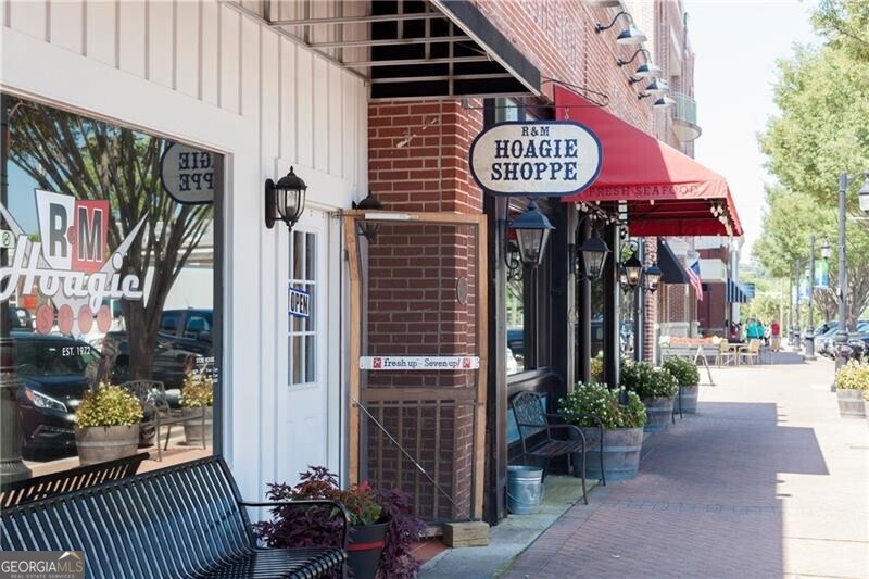 Canton, Georgia 30114, United States, 3 Bedrooms Bedrooms, ,3 BathroomsBathrooms,Residential,Pending,127336