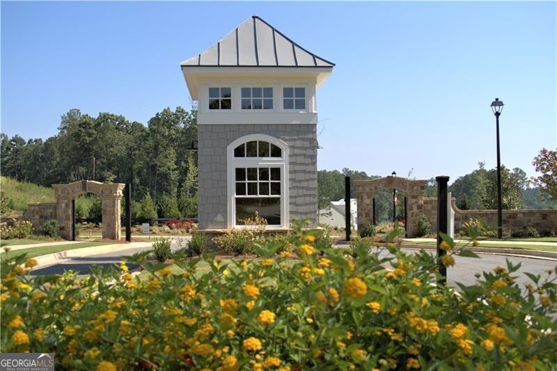 849 Lakemont DR
