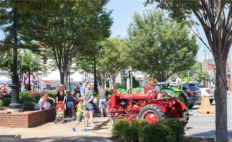 Canton, Georgia 30114, United States, 3 Bedrooms Bedrooms, ,3 BathroomsBathrooms,Residential,Pending,127336