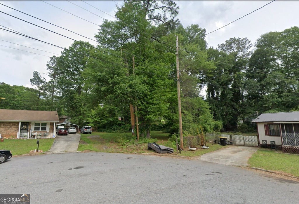 Photo of 12 Highland Park Court, Newnan, GA 30263 (MLS # 10855924)