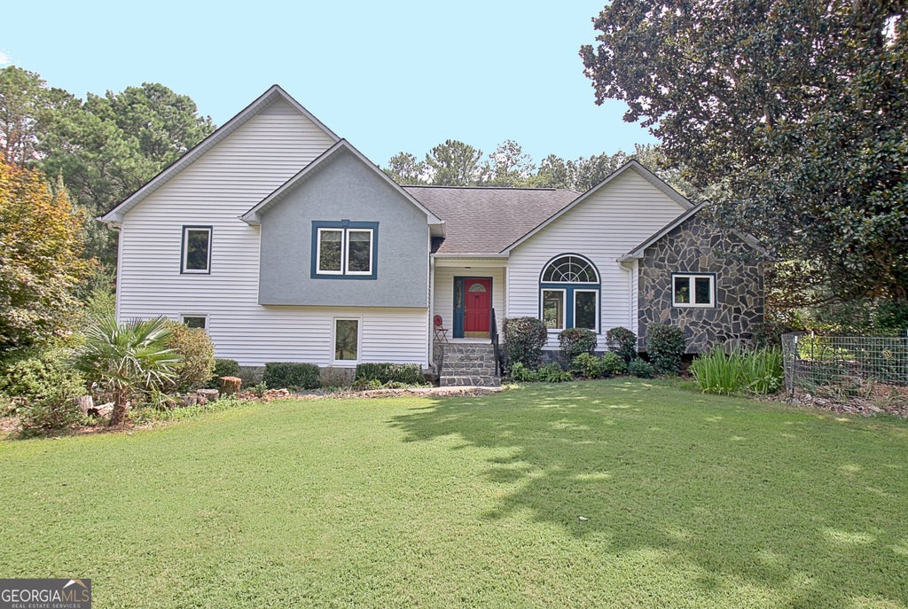 Photo of 165 Clearbrook Way, Fayetteville, GA 30215 (MLS # 10838759)