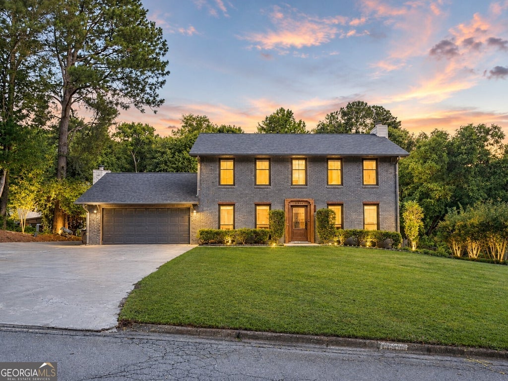 Photo of 9945 Lake Forest Way, Roswell, GA 30076 (MLS # 10785045)