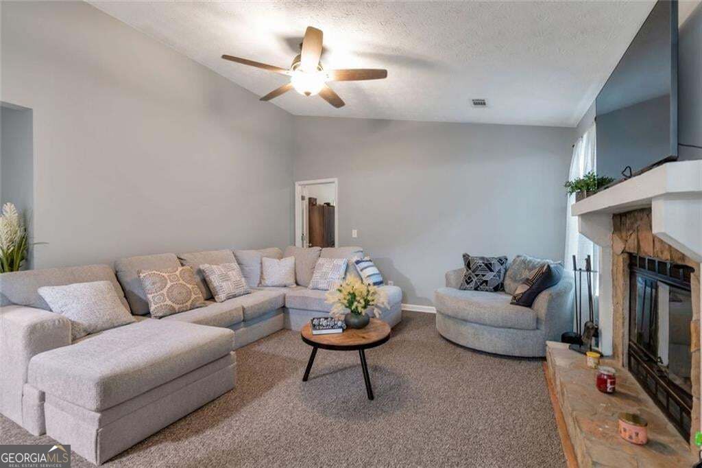 2000 Wendover DR