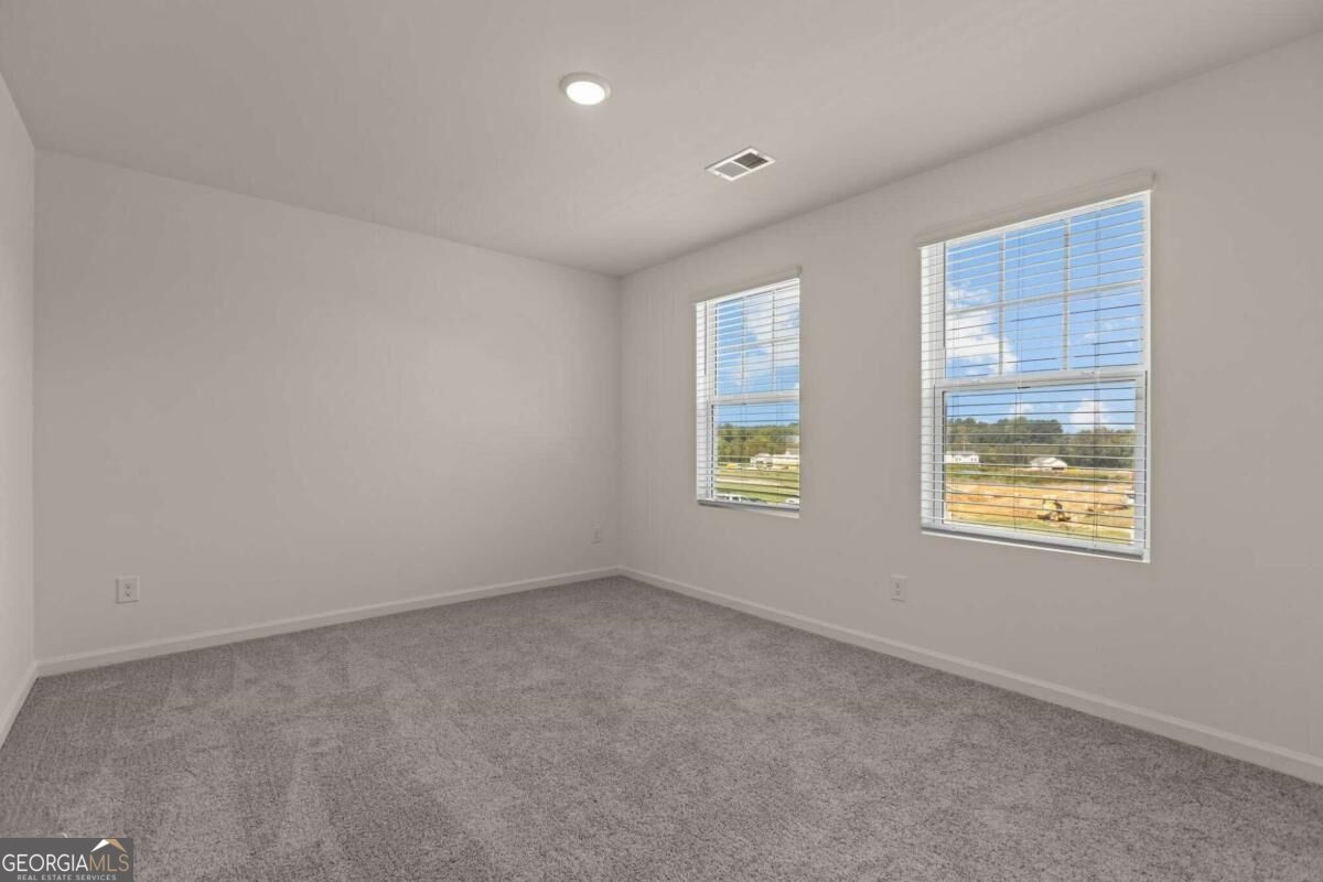 37 Crescent BLVD