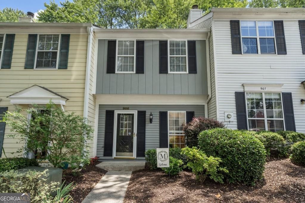 Photo of 906 Wedgewood Way, Sandy Springs, GA 30350 (MLS # 10687334)