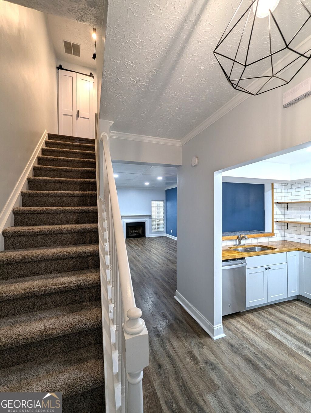 Photo of 906 Wedgewood Way, Sandy Springs, GA 30350 (MLS # 10687334)