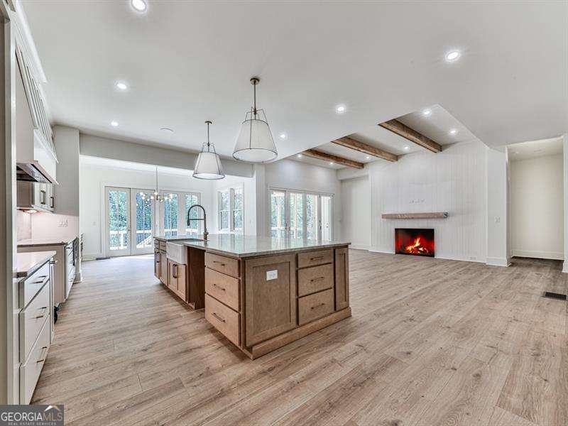 356 Henry Scott RD
