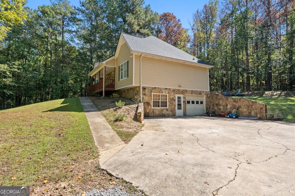 795 Woodruff RD