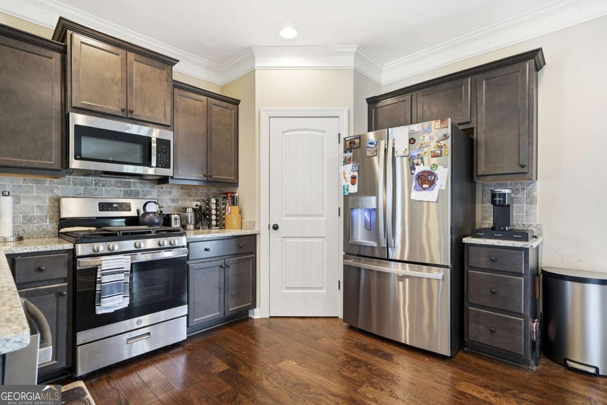 449 Tom Avery DR