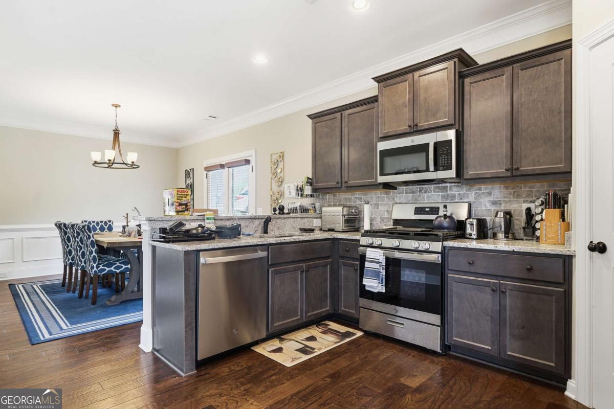 449 Tom Avery DR