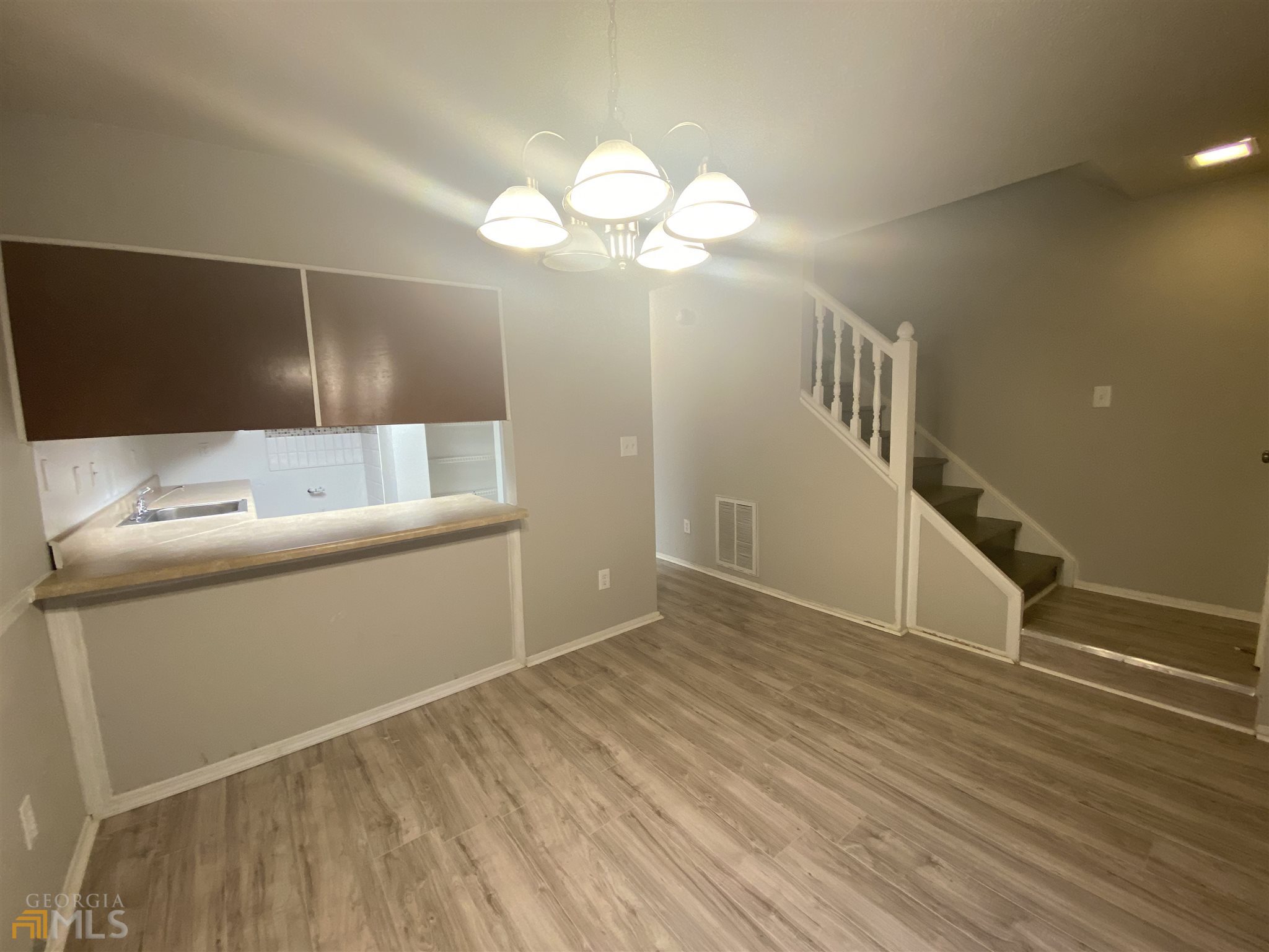 Four Corners - Residential Lease