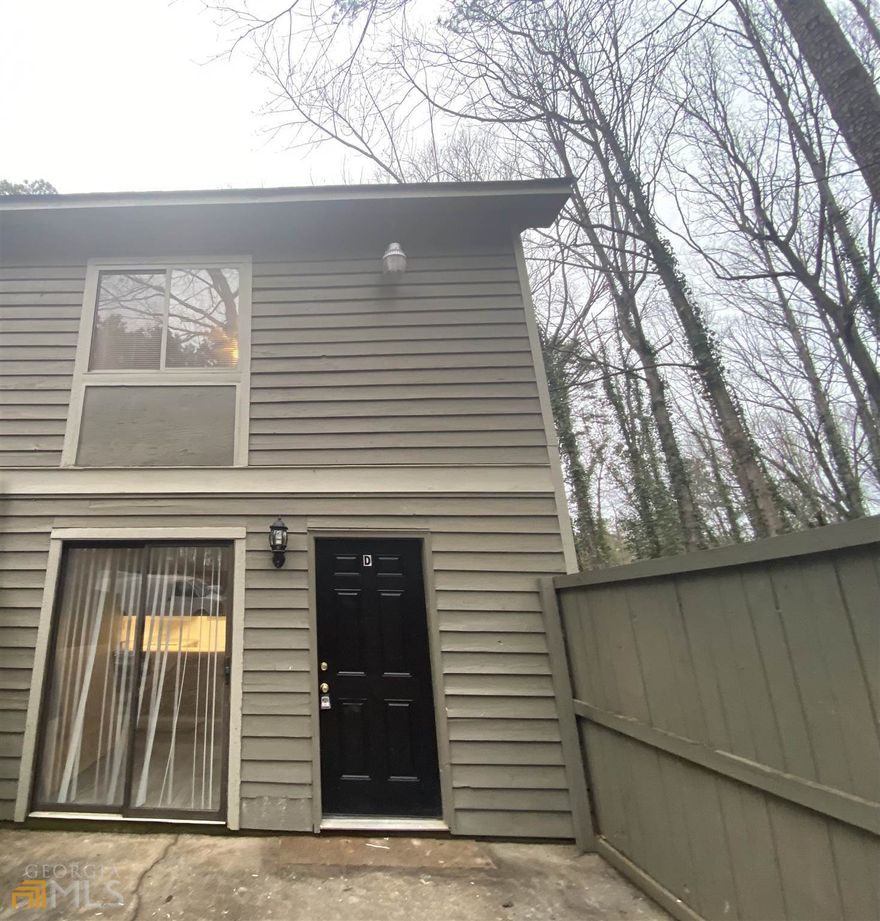 Nice 2 Bedroom 2.5 Bath Townhome; Recently Renovated, New Paint, New flooring in living, dining and kitchen areas. New appliances, new kitchen cabinets. Kitchen with View To Dining Room; Large Family Room With Fireplace; Huge Walk-In Storage Downstairs; Half Bath Downstairs; Large 2 Master Suites Upstairs With Large Walk-In Closet. Private Fenced Back Patio, Perfect for Entertaining! Move-In Ready!! Will Not Last Long!! WE DO NOT ADVERTISE ON CRAIGSLIST OR FACEBOOK. Sorry No Pets.