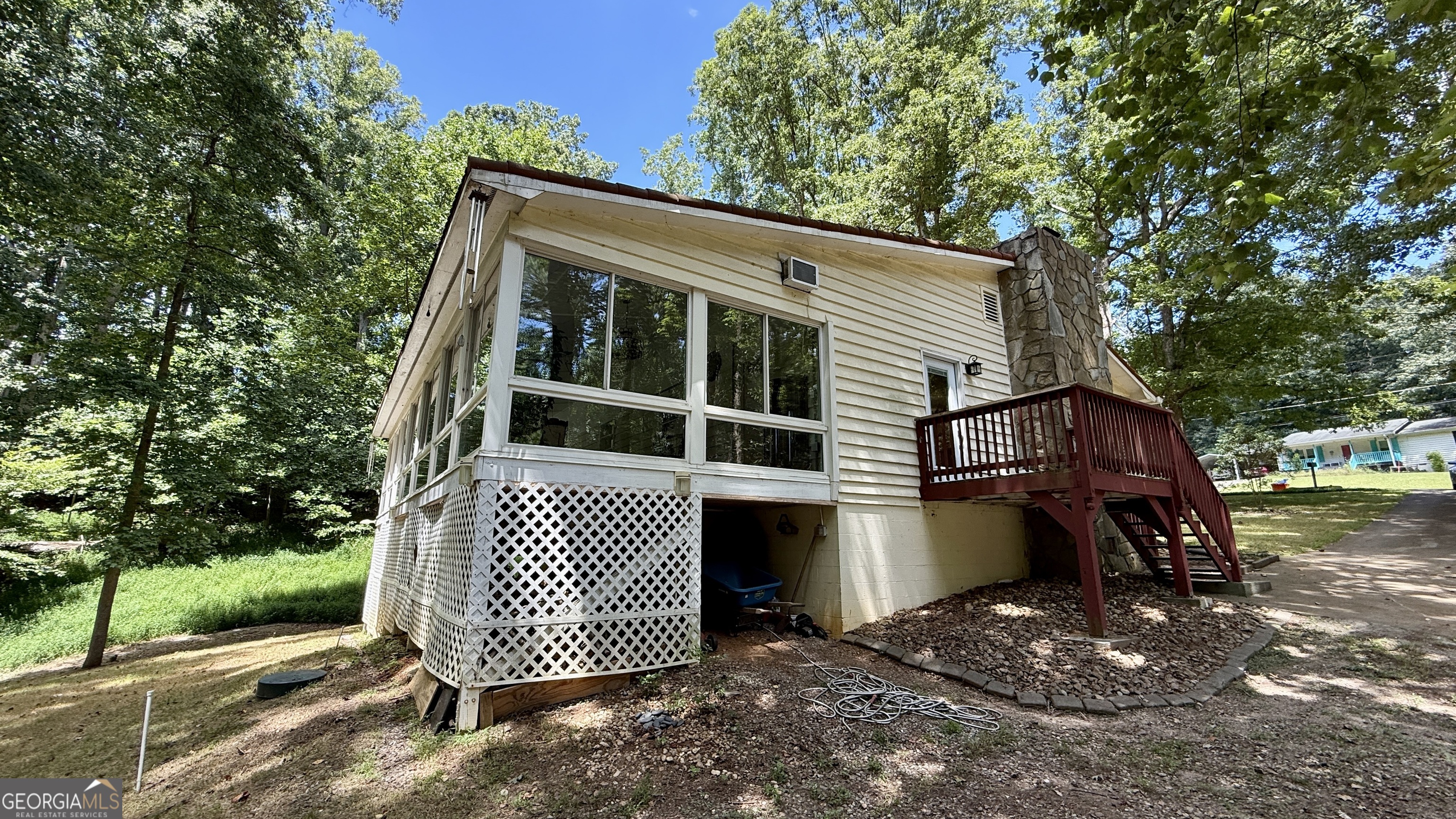 182 Oak Forest DR