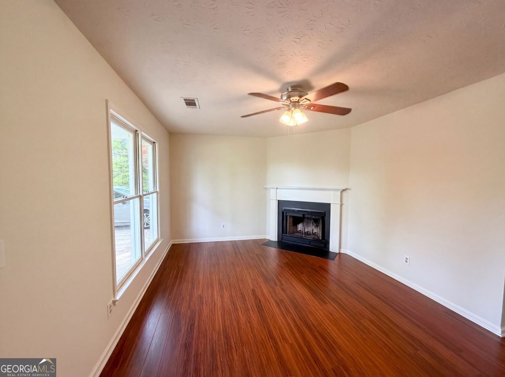 Photo of 1514 Willow Gate Way, Auburn, GA 30011 (MLS # 10733515)