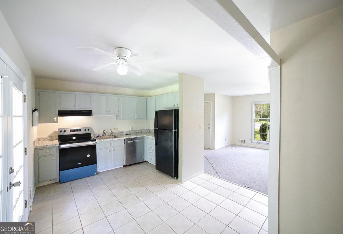 160-162 Jockey Club DR