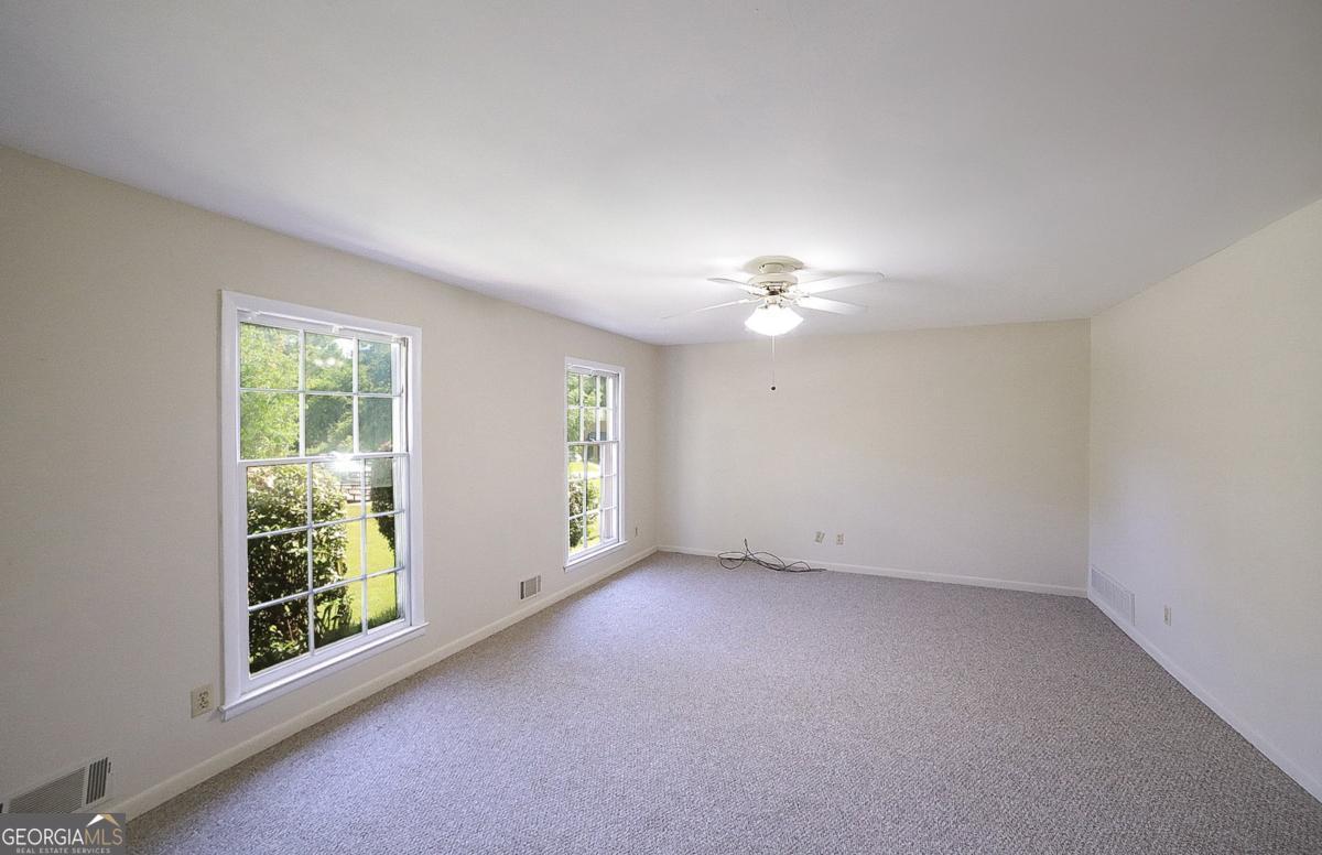 160-162 Jockey Club DR