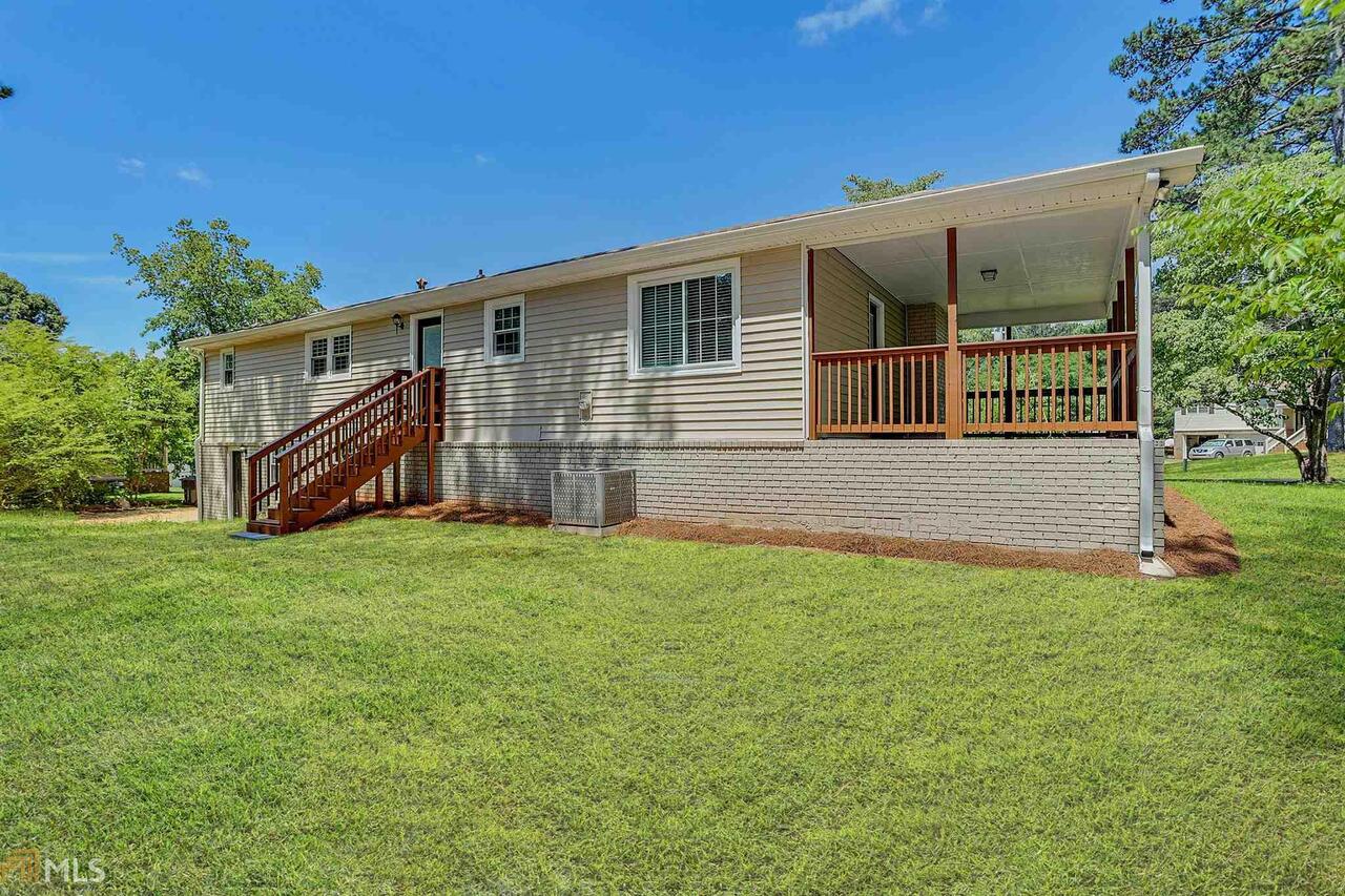 The Oaks - Residential Lease