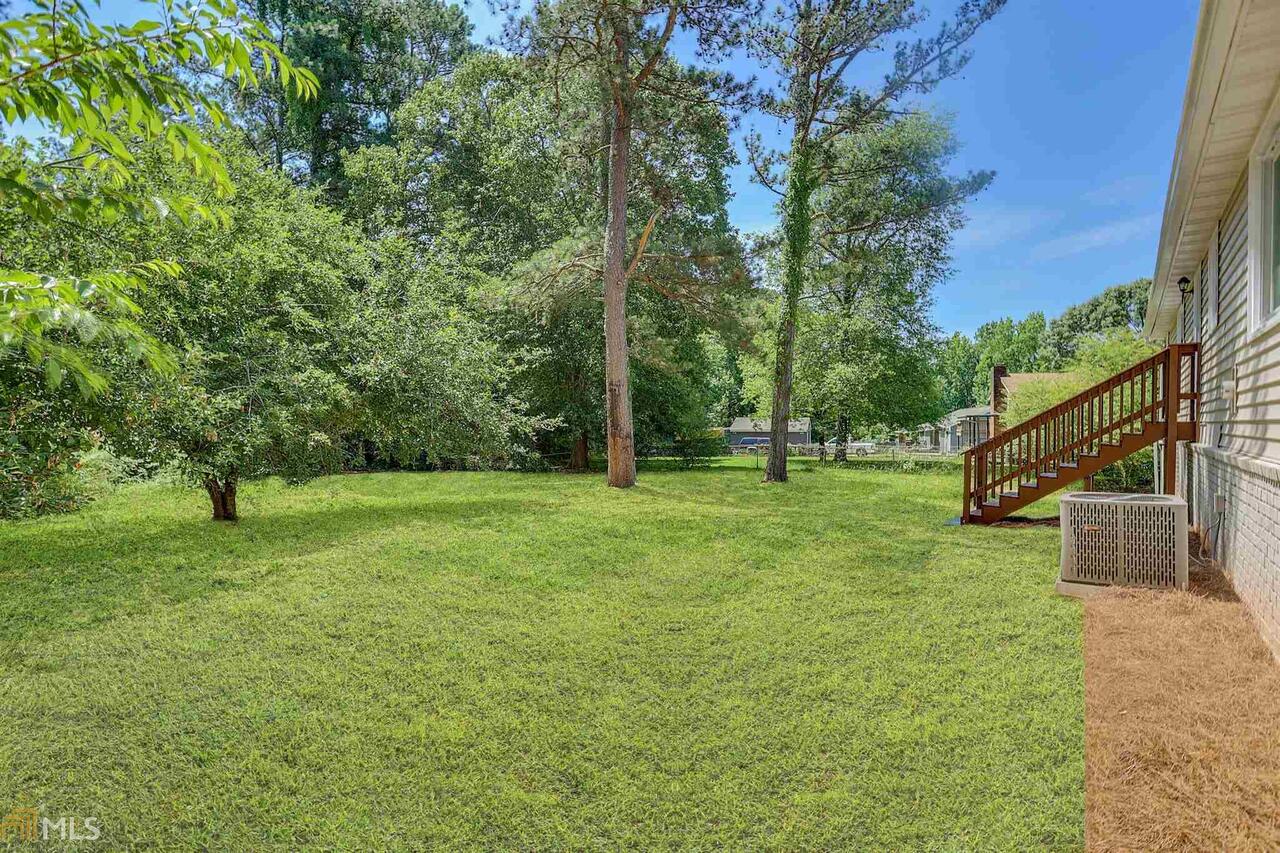 The Oaks - Residential Lease